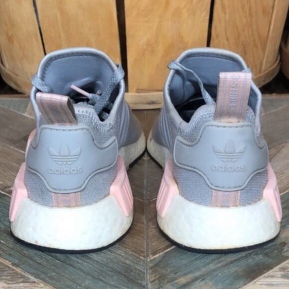 Adidas NMD R1 Light Onix Gray Pink BY3058 Running Sneakers Shoes Womens Size 8 - Picture 5 of 9